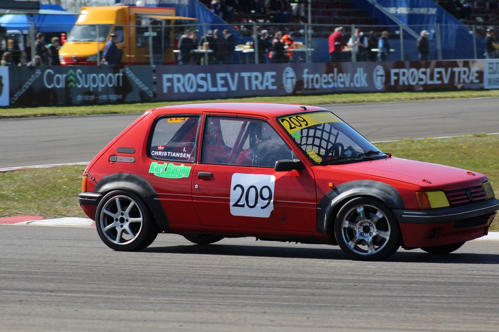Claus Andersen i Honda Civic Coupe i Division 1 håber på flere point i denne weekend, så den aktuelle 9. plads i mesterskabet kan blive forbedret
(Foto: JJ Media)